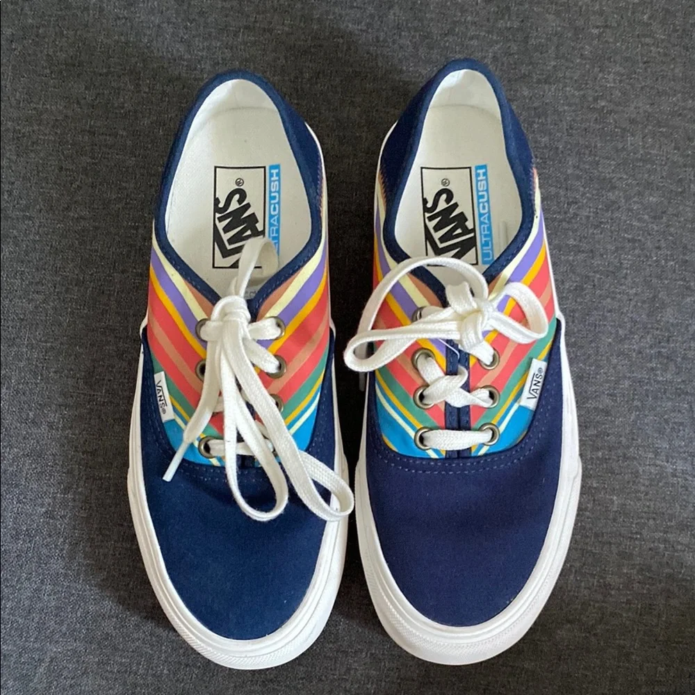 Vans Navy and Rainbow Stripe Sneakers women’s size 7.5 - Picture 2 of 13
